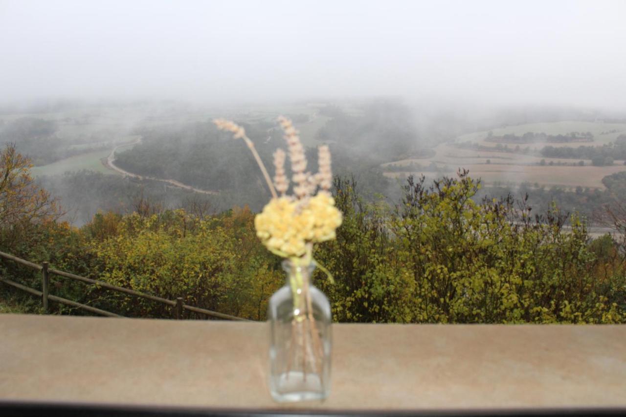 Castell De Ceuro. Hotel Rural Ogern Bagian luar foto