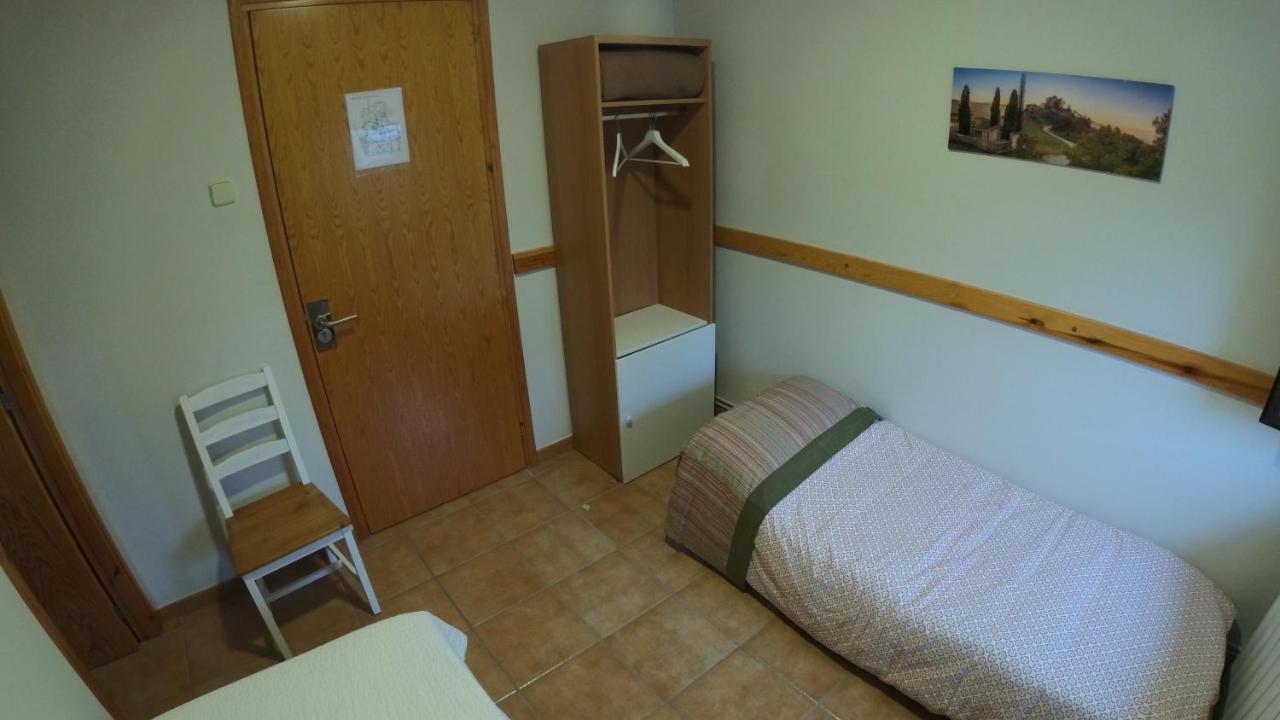 Castell De Ceuro. Hotel Rural Ogern Bagian luar foto