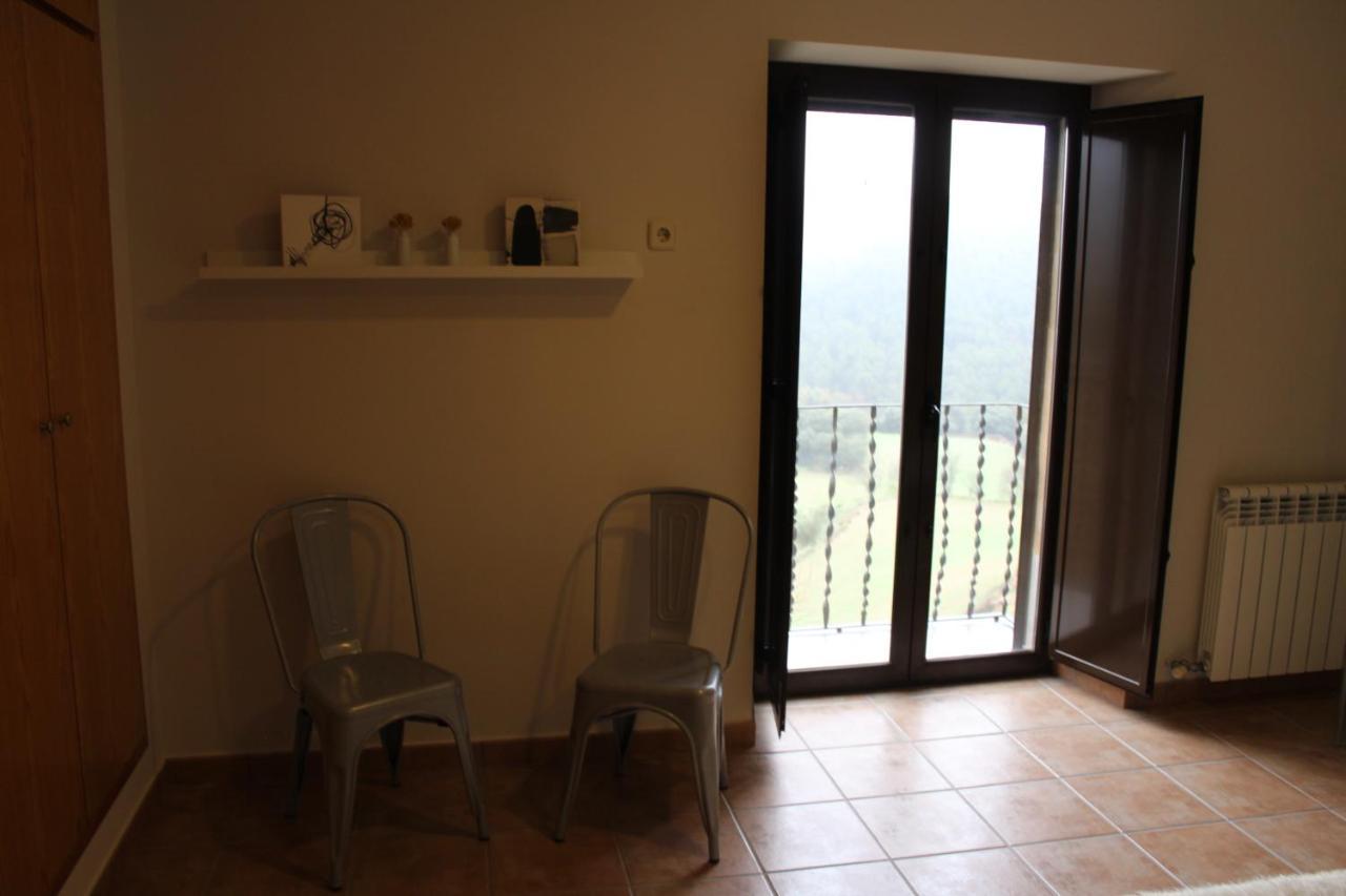 Castell De Ceuro. Hotel Rural Ogern Bagian luar foto