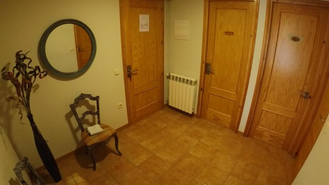 Castell De Ceuro. Hotel Rural Ogern Bagian luar foto
